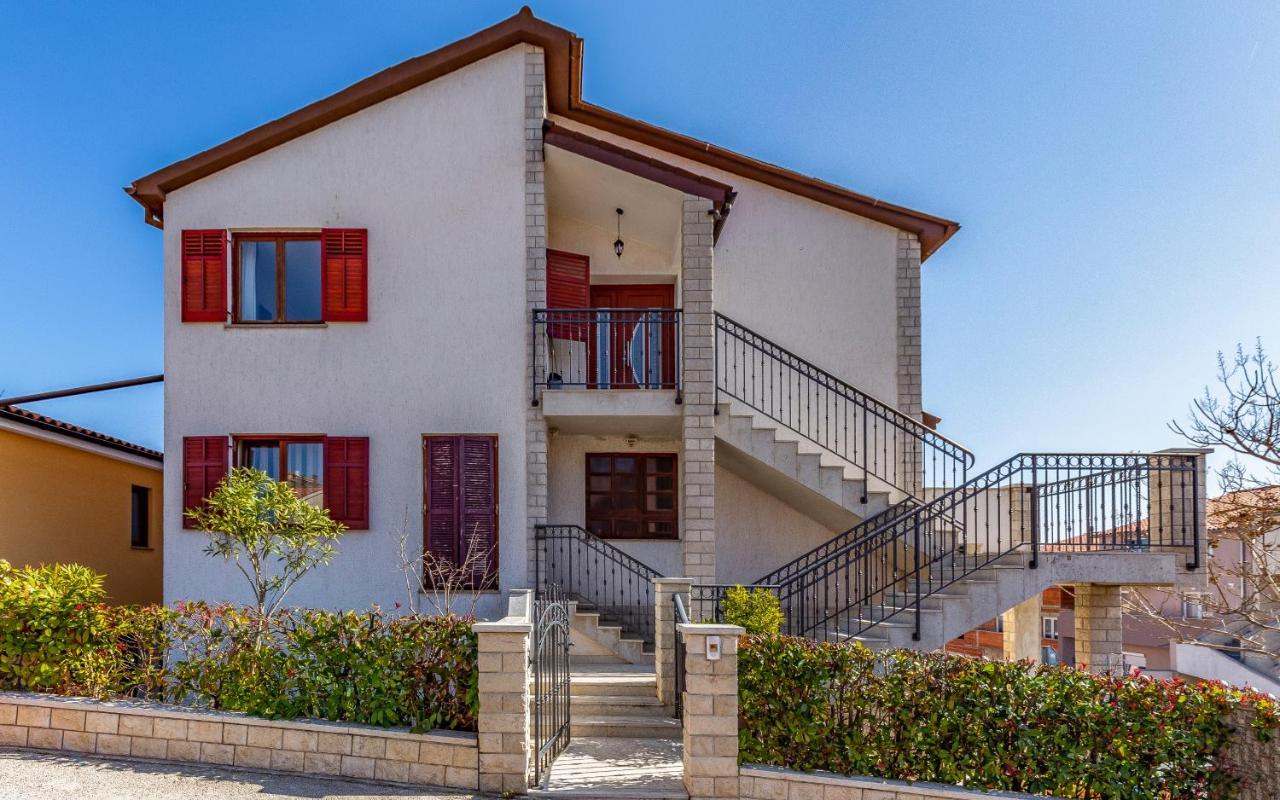 Apartment Green Pula, Family Friendly, Comfortable, Free Parking And Wifi Exterior photo