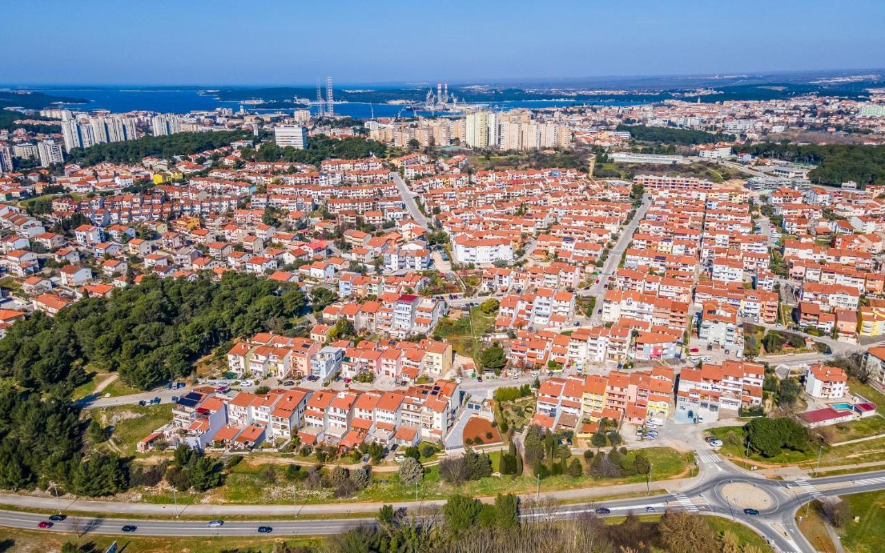 Apartment Green Pula, Family Friendly, Comfortable, Free Parking And Wifi Exterior photo
